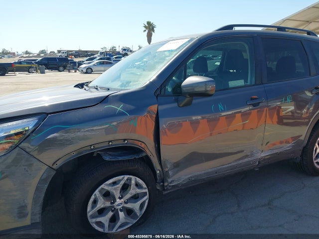 45395875 :رقم المزاد ، JF2SKAJC1LH438454 vin ، 2020 Subaru Forester Premium مزاد بيع