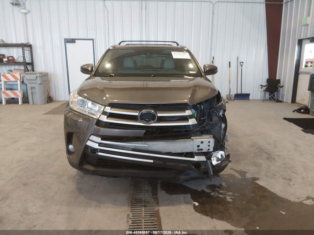 Toyota Highlander Xle 2017 5TDKZRFH5HS516315 Image 13