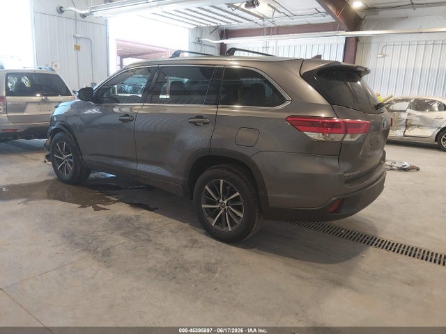 Toyota Highlander Xle 2017 5TDKZRFH5HS516315 Image 3