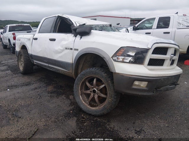 45395924 :رقم المزاد ، 1D7RV1CT7AS256586 vin ، 2010 Dodge Ram 1500 Slt/sport/trx مزاد بيع