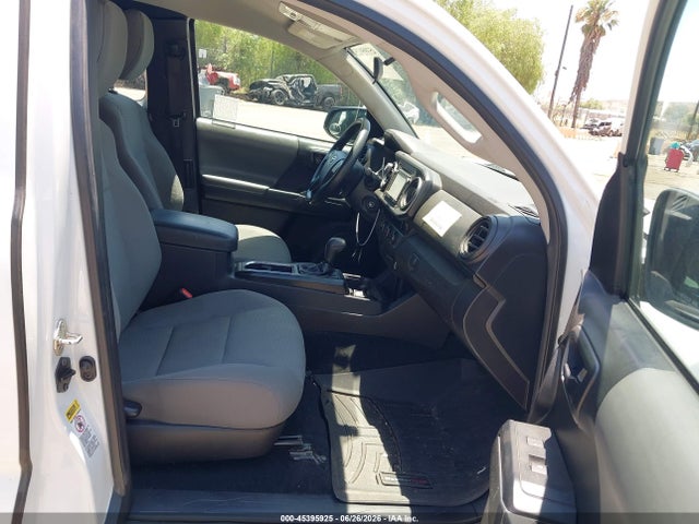 5TFRX5GN0HX084163 Toyota Tacoma Sr