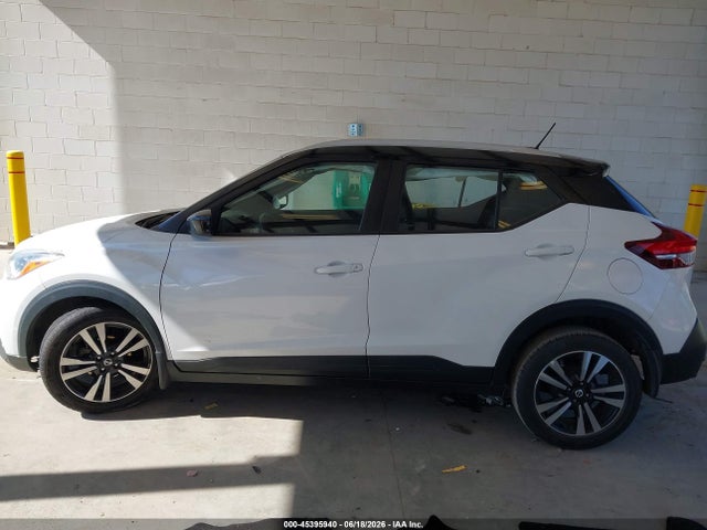 3N1CP5CU1KL549106 Nissan KICKS SV