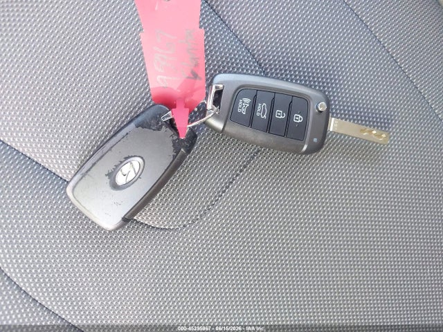 5NPLL4AG4MH046592 Hyundai ELANTRA SE