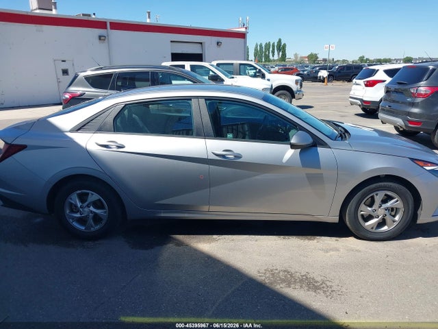 5NPLL4AG4MH046592 Hyundai ELANTRA SE