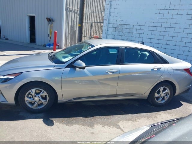 5NPLL4AG4MH046592 Hyundai ELANTRA SE