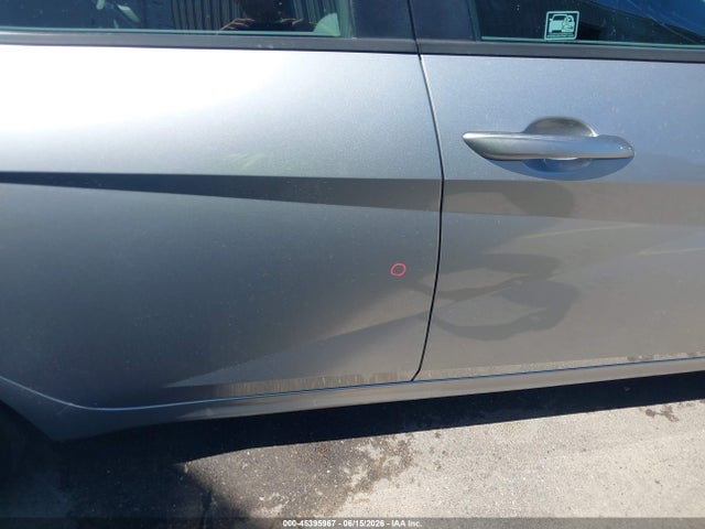 5NPLL4AG4MH046592 Hyundai ELANTRA SE