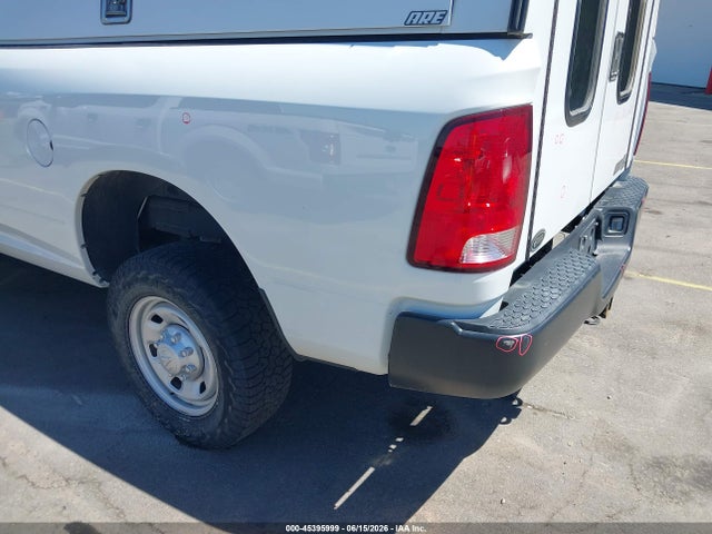 3C6UR5HL2GG307105 RAM 2500 Tradesman