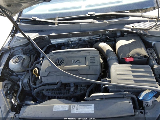 3VW817AU8FM032630 Volkswagen Golf Tsi S 2-door