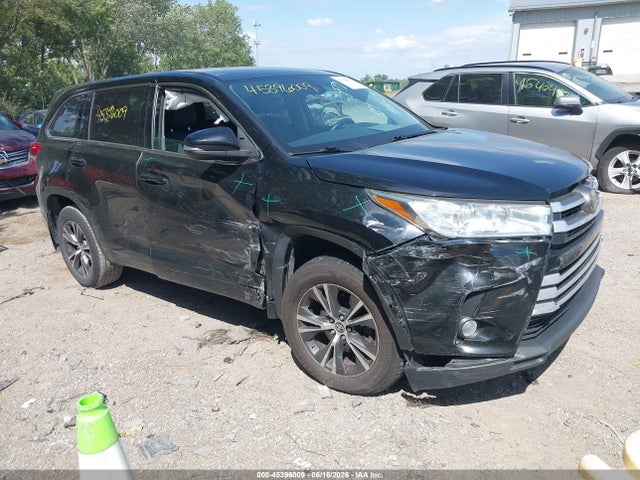 2018 Toyota Highlander Le Plus მანქანა იყიდება აუქციონზე, vin: 5TDBZRFH0JS910214, აუქციონის ნომერი: 45396009