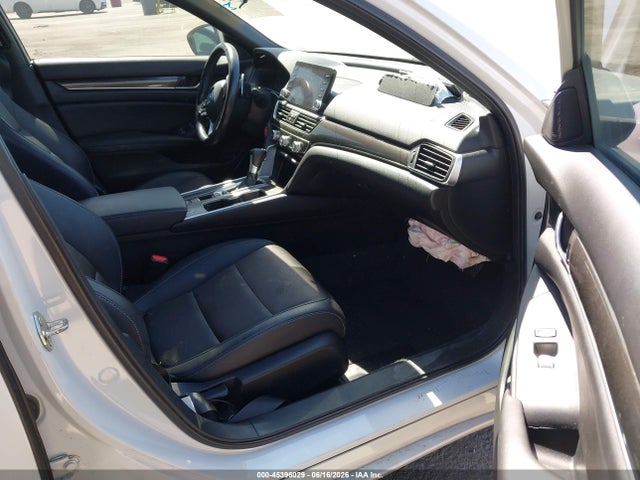 1HGCV1F38LA131439 Honda Accord Sport