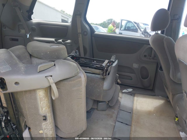2006 Toyota Sienna Xle მანქანა იყიდება აუქციონზე, vin: 5TDZA22C66S484883, აუქციონის ნომერი: 45396055