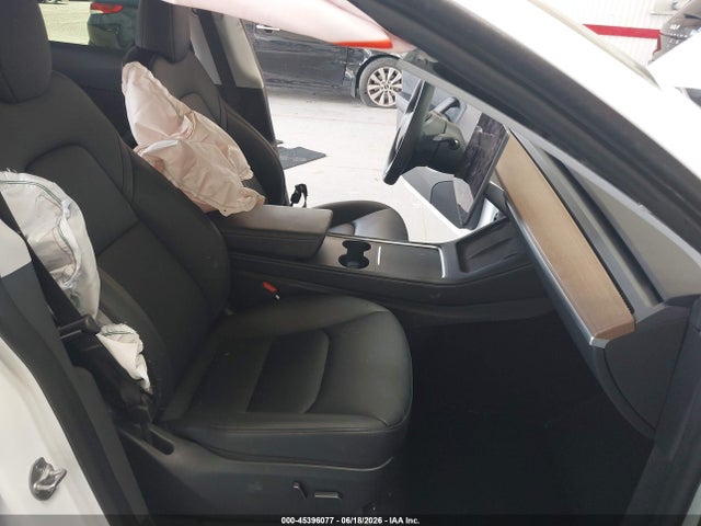Продажа на аукционе авто 2023 Tesla Model Y Awd/long Range Dual Motor All-wheel Drive, vin: 7SAYGDEE3PA096955, номер лота: 45396077