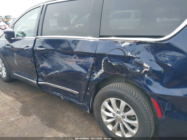 Продаж на аукціоні авто 2018 Chrysler Pacifica Touring L Plus, vin: 2C4RC1EG2JR175299, номер лоту: 45396083