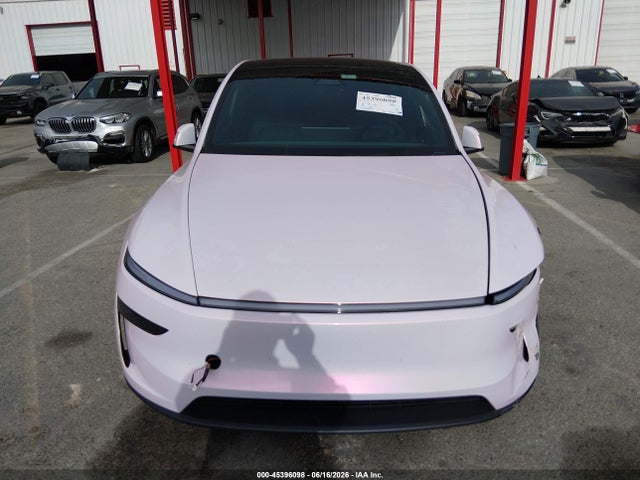 45396098 :رقم المزاد ، 7SAYGDEE3TF622336 vin ، 2026 Tesla Model Y مزاد بيع
