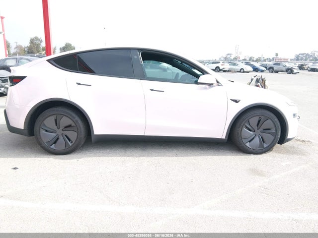 45396098 :رقم المزاد ، 7SAYGDEE3TF622336 vin ، 2026 Tesla Model Y مزاد بيع