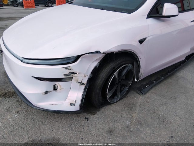 45396098 :رقم المزاد ، 7SAYGDEE3TF622336 vin ، 2026 Tesla Model Y مزاد بيع