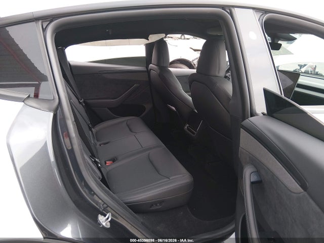 45396098 :رقم المزاد ، 7SAYGDEE3TF622336 vin ، 2026 Tesla Model Y مزاد بيع