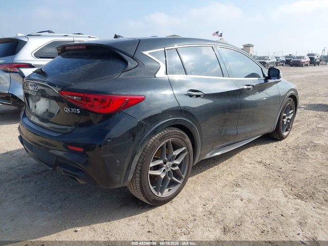 45396188 :رقم المزاد ، SJKCH5CP1HA032101 vin ، 2017 Infiniti Qx30 Sport مزاد بيع