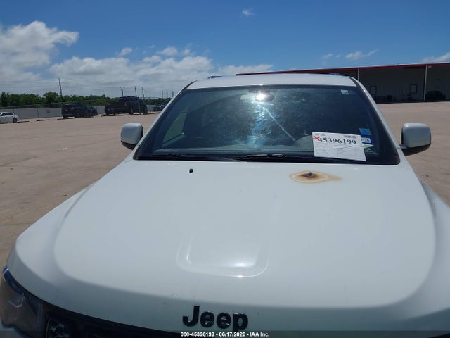 1C4RJEAG9JC228124 Jeep Grand Cherokee Altitude 4x2