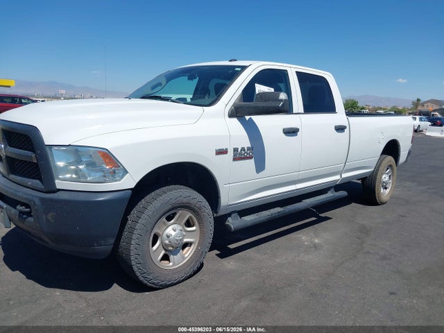 3C6UR5HJ0JG287569 RAM 2500 Tradesman 4x4 8&#039; Box