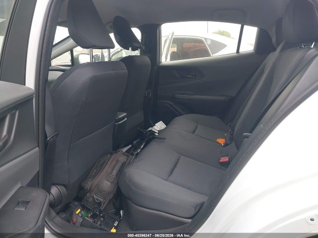 Toyota Prius Le 2026 JTDACAAU9T3071459 Image 8