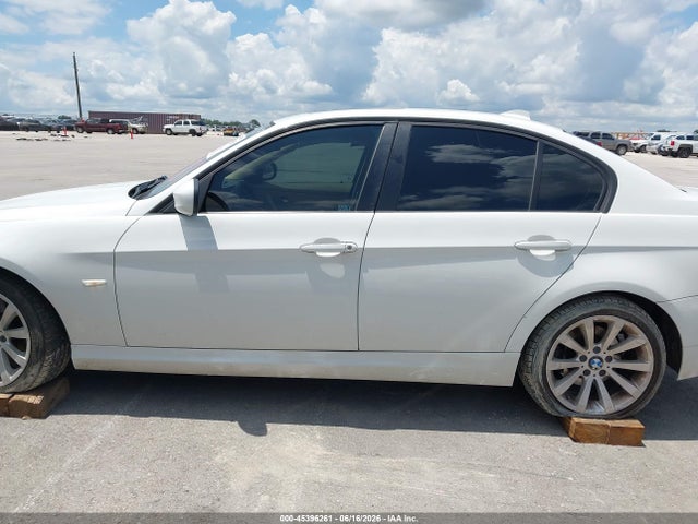 45396261 :رقم المزاد ، WBAPH7G58BNM58714 vin ، 2011 Bmw 328i مزاد بيع