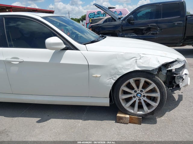 45396261 :رقم المزاد ، WBAPH7G58BNM58714 vin ، 2011 Bmw 328i مزاد بيع