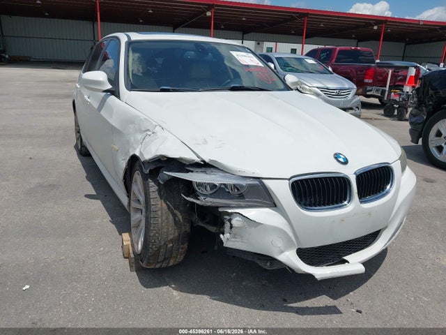 45396261 :رقم المزاد ، WBAPH7G58BNM58714 vin ، 2011 Bmw 328i مزاد بيع