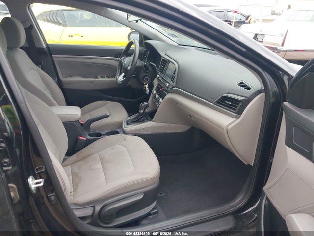 Продажа на аукционе авто 2020 Hyundai Elantra Sel, vin: 5NPD84LF3LH623959, номер лота: 45396309
