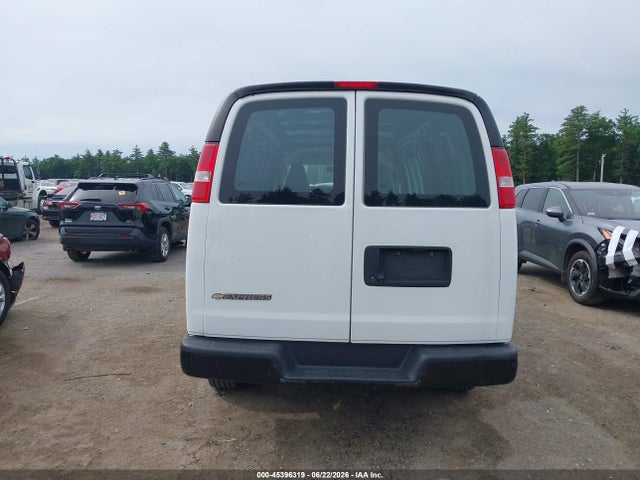 1GCZGHFGXH1168045 Chevrolet Express 3500 Work Van