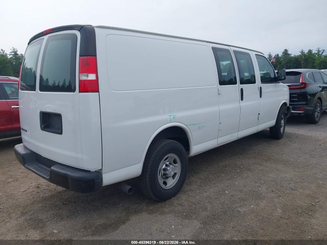 1GCZGHFGXH1168045 Chevrolet Express 3500 Work Van