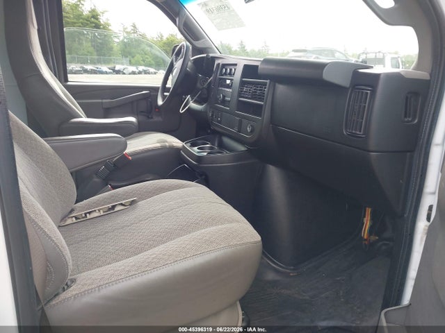 1GCZGHFGXH1168045 Chevrolet Express 3500 Work Van