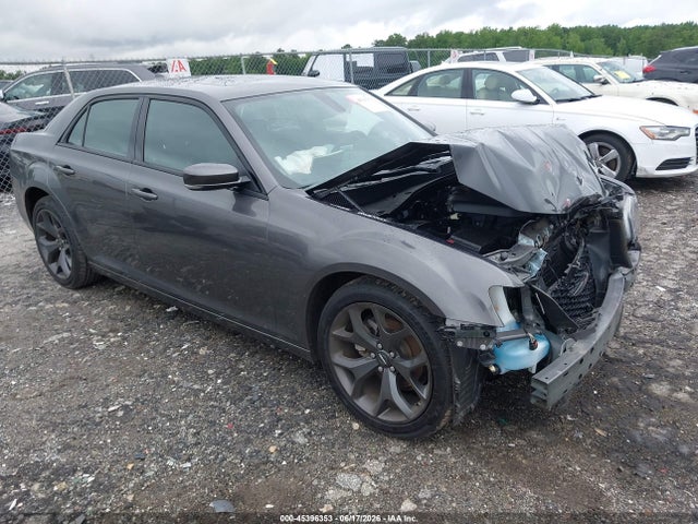 45396353 :رقم المزاد ، 2C3CCABG8PH633439 vin ، 2023 Chrysler 300 300s مزاد بيع