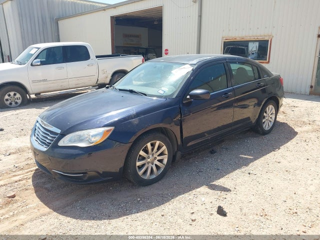 45396384 :رقم المزاد ، 1C3CCBBB7CN283796 vin ، 2012 Chrysler 200 Touring مزاد بيع