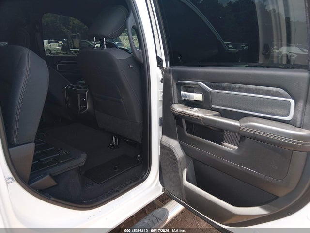 45396410 :رقم المزاد ، 3C63RRHL2LG195466 vin ، 2020 Ram 3500 Big Horn  4x4 8' Box مزاد بيع