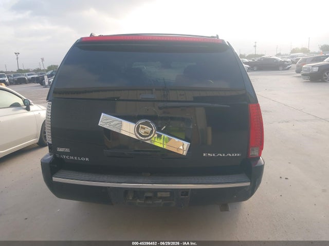 Продажа на аукционе авто 2010 Cadillac Escalade Luxury, vin: 1GYUKBEF0AR122353, номер лота: 45396452