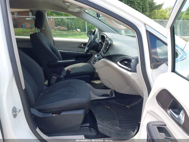 45396513 :رقم المزاد ، 2C4RC1CG0JR117890 vin ، 2018 Chrysler Pacifica Lx مزاد بيع