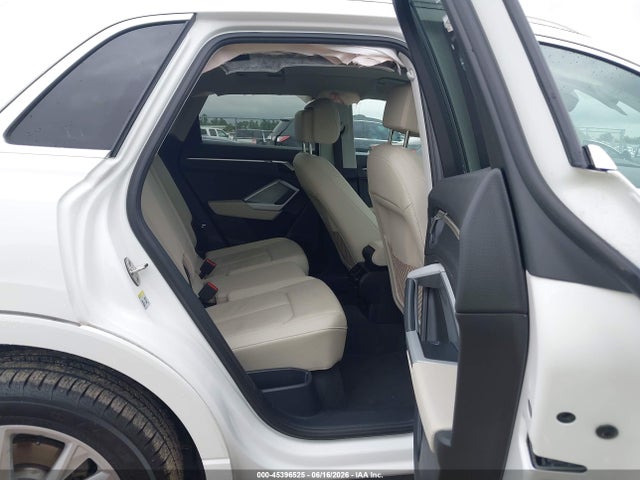 45396525 :رقم المزاد ، WA1DECF32P1055179 vin ، 2023 Audi Q3 Premium 45 Tfsi S Line Quattro Tiptronic مزاد بيع