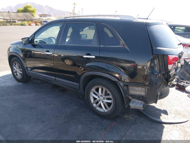 KIA SORENTO LX 2015 5XYKTCA62FG594369 Image 3