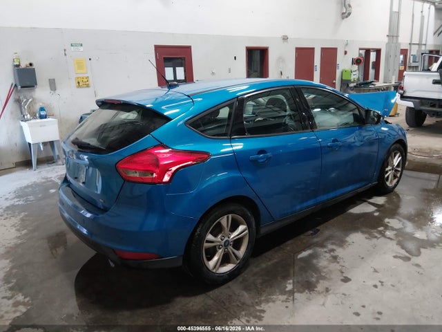 Ford FOCUS SE 2015 1FADP3K25FL310669 Image 4