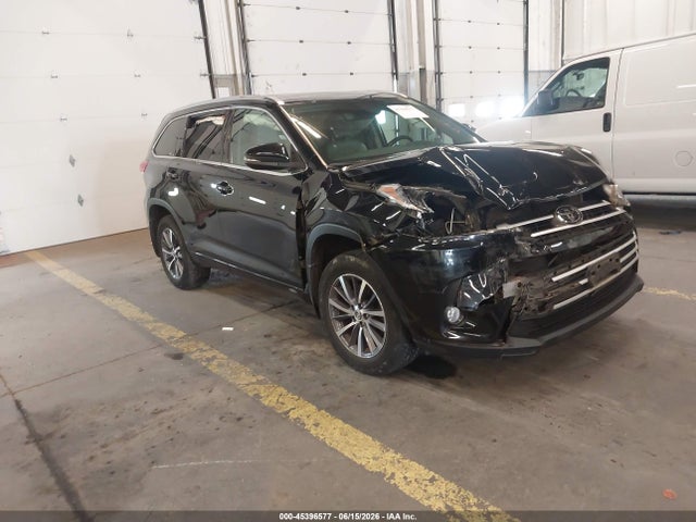 2018 5TDJZRFH4JS843967 main image