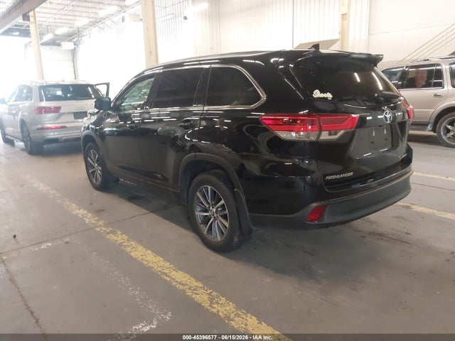 Toyota Highlander Xle 2018 5TDJZRFH4JS843967 Image 3