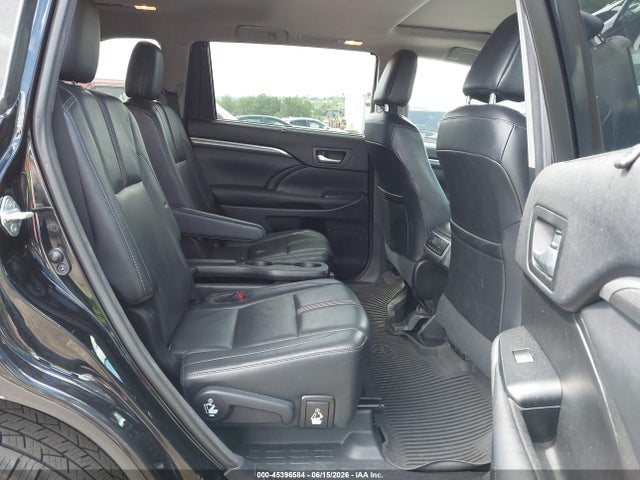 Toyota Highlander Se 2017 5TDJZRFH7HS427373 Image 8