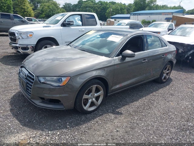 45396627 :رقم المزاد ، WAUACGFF3F1081642 vin ، 2015 Audi A3 1.8t Premium مزاد بيع