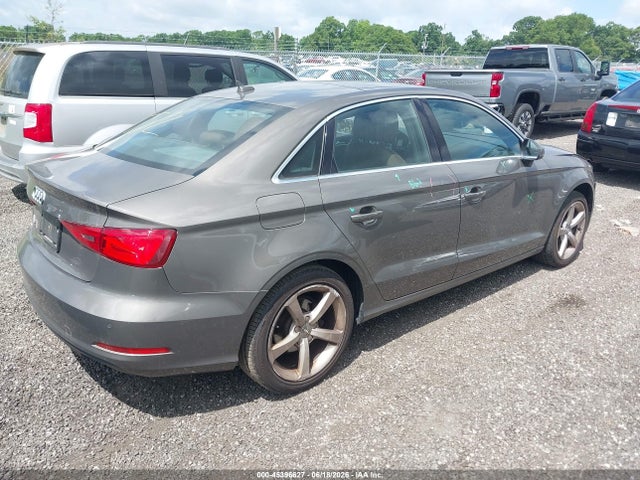 45396627 :رقم المزاد ، WAUACGFF3F1081642 vin ، 2015 Audi A3 1.8t Premium مزاد بيع