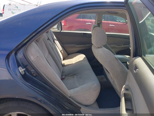 2004 Toyota Camry Le V6 მანქანა იყიდება აუქციონზე, vin: 4T1BF30K84U064551, აუქციონის ნომერი: 45396639