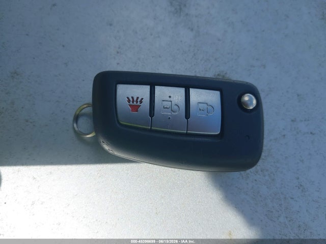 2016 Nissan Rogue S მანქანა იყიდება აუქციონზე, vin: KNMAT2MV7GP632637, აუქციონის ნომერი: 45396699