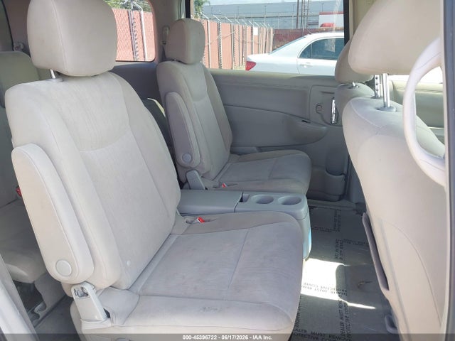 Nissan Quest Sv 2017 JN8AE2KP1H9167555 Image 8