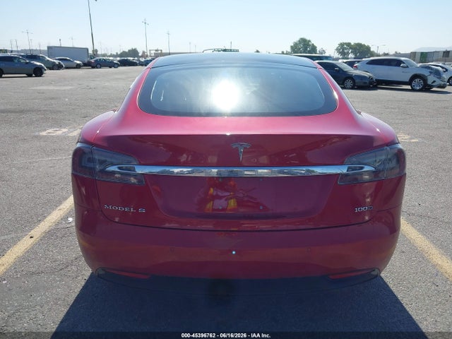 Продажа на аукционе авто 2018 Tesla Model S 100d/75d/p100d, vin: 5YJSA1E26JF245202, номер лота: 45396762