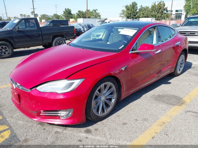 Продажа на аукционе авто 2018 Tesla Model S 100d/75d/p100d, vin: 5YJSA1E26JF245202, номер лота: 45396762